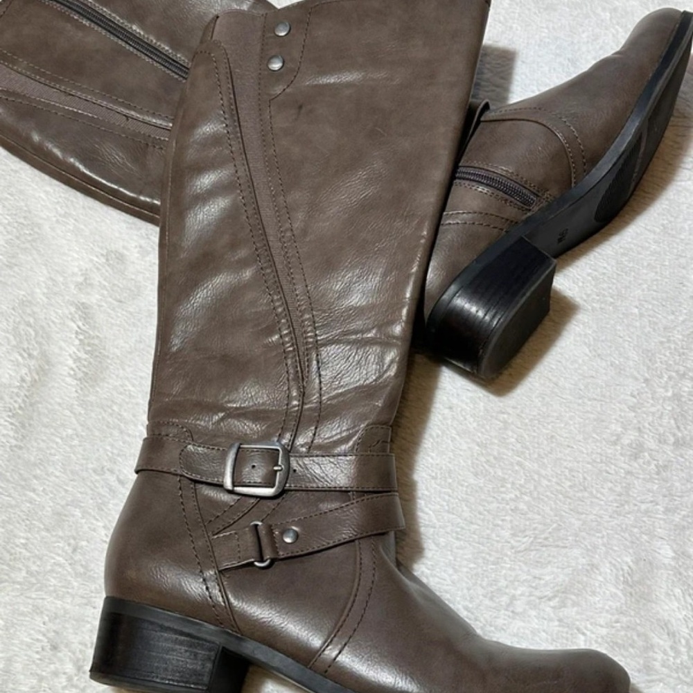 Unisa Taupe Heeled Boots